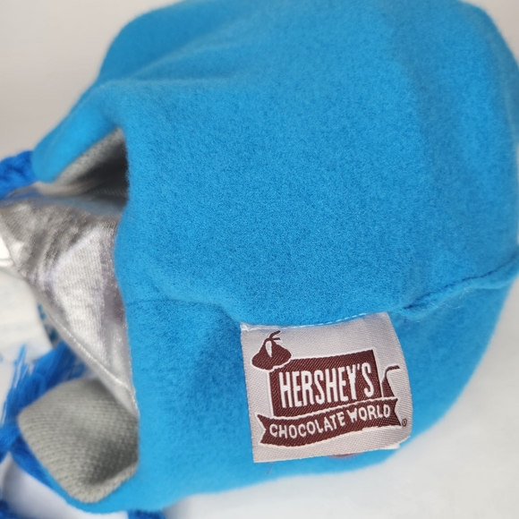 Hershey's Kisses Winter Hat Toque Licensed Chocolate Novelty - Picture 6 of 7